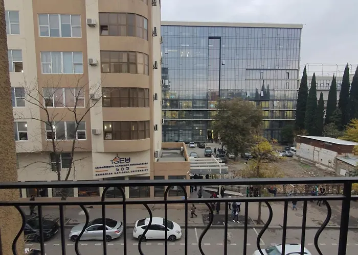 Dat Exx Apartments
